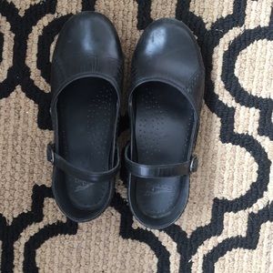 Dansko, Marcelle Black Clogs